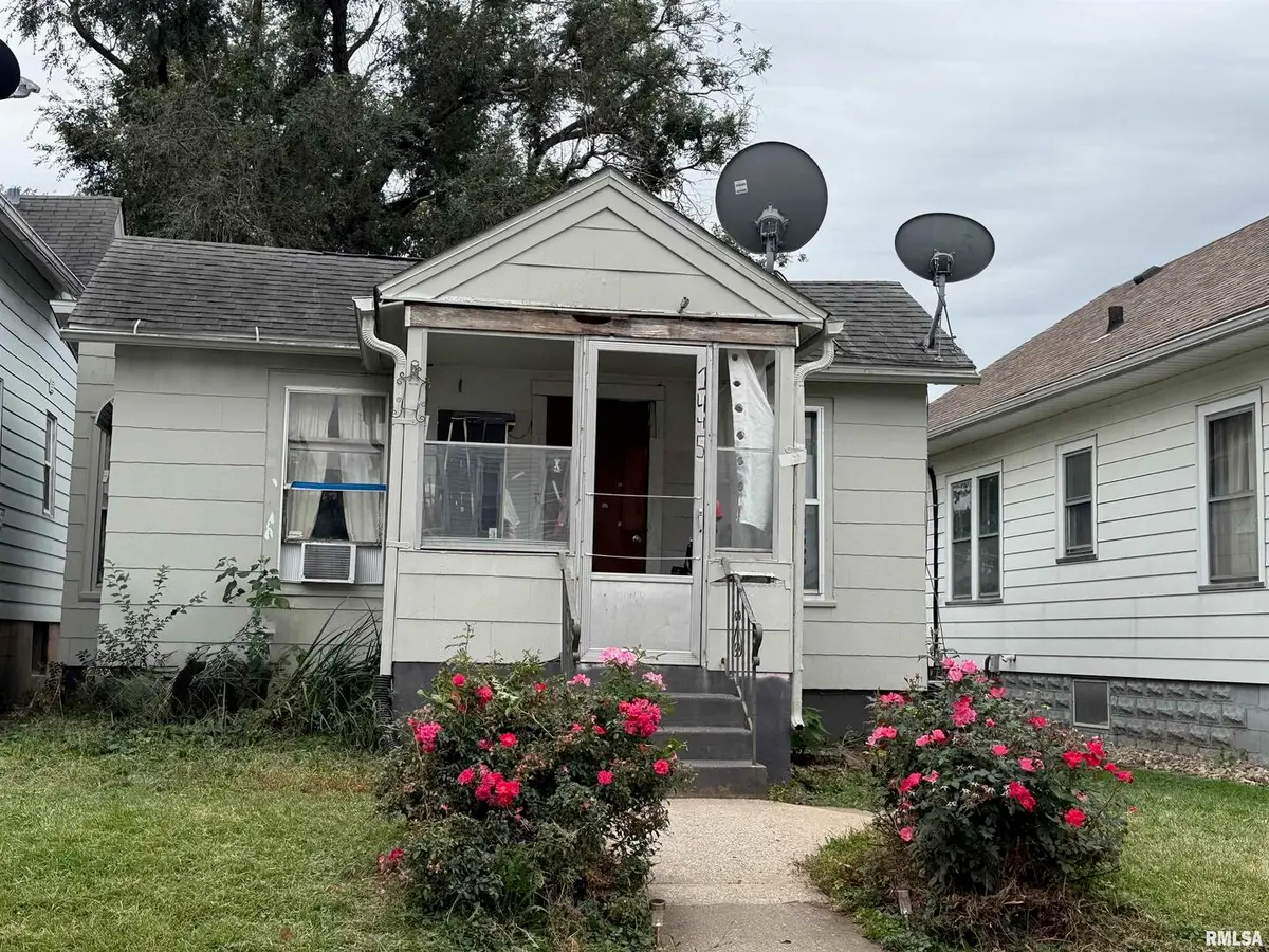 1445 W 7th Street, Davenport, IA 52802 - Image #1