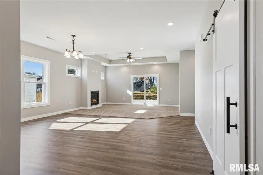 1323 5th Avenue, Dewitt, IA 52742 - Image #2