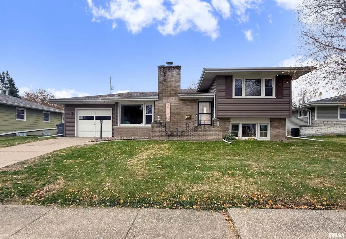 210 Hilltop Court, Milan, IL 61264 - Image #1
