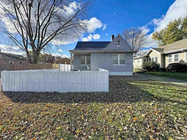 2350 38th Street, Rock Island, IL 61201-5156