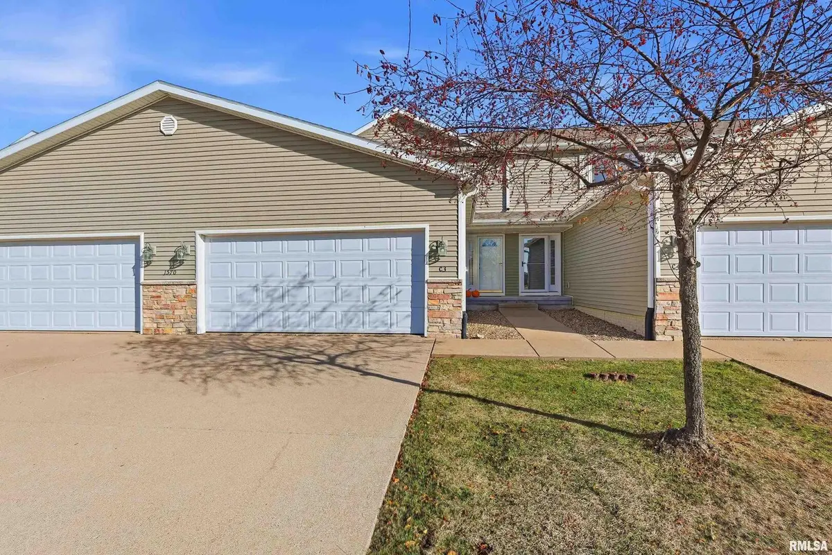 1570 Savannah Circle #C3, Davenport, IA 52807 - Image #1