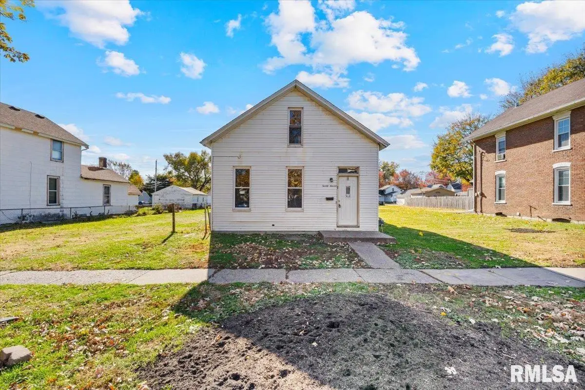 2011 W 2nd St Street, Davenport, IA 52802 - Image #1