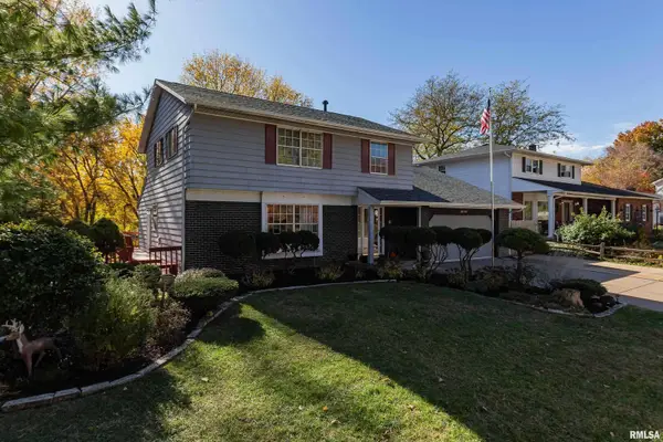 2805 Carriage Hill Drive, Davenport, IA 52807