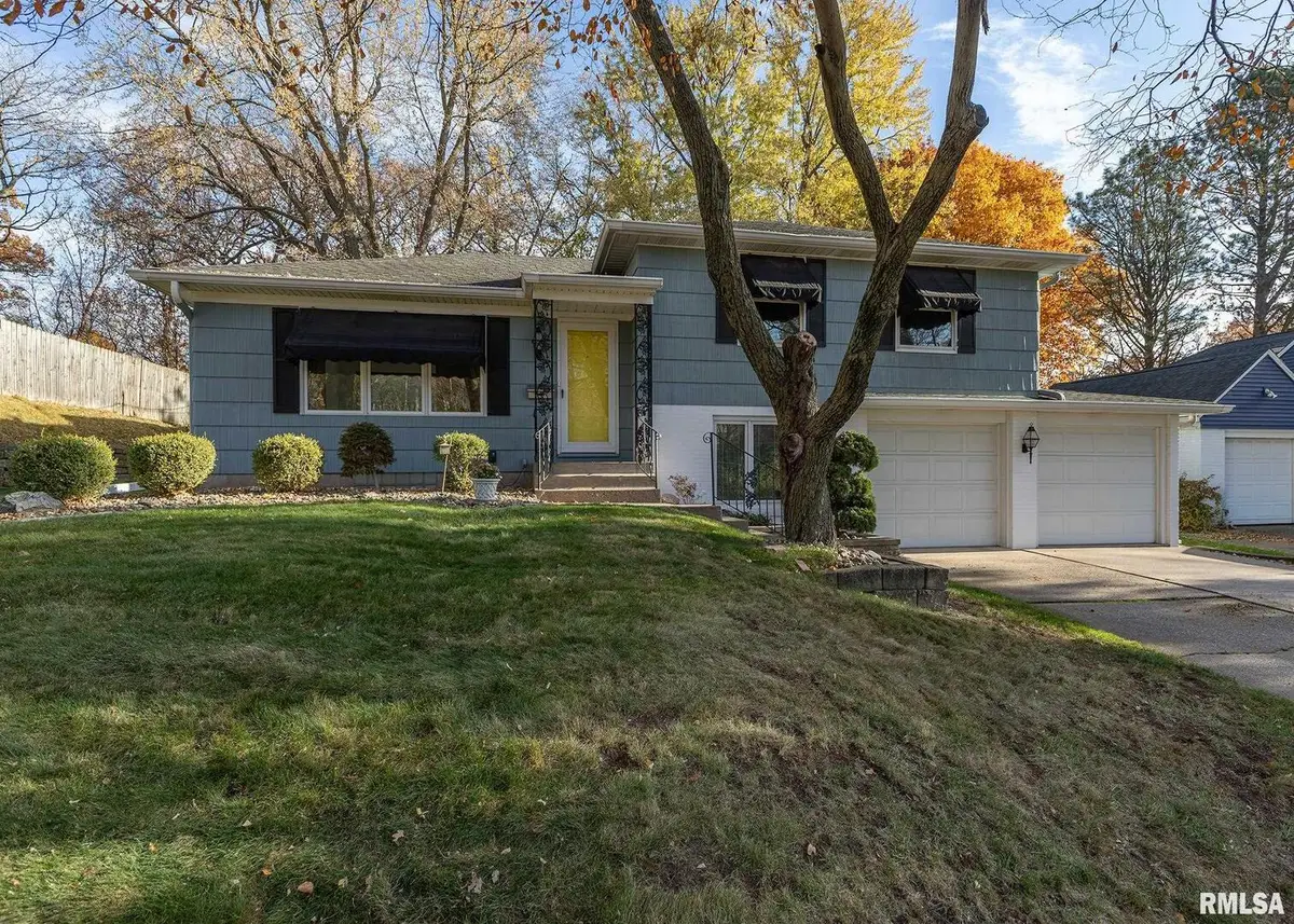 3332 16th Street, Moline, IL 61265 - Image #1