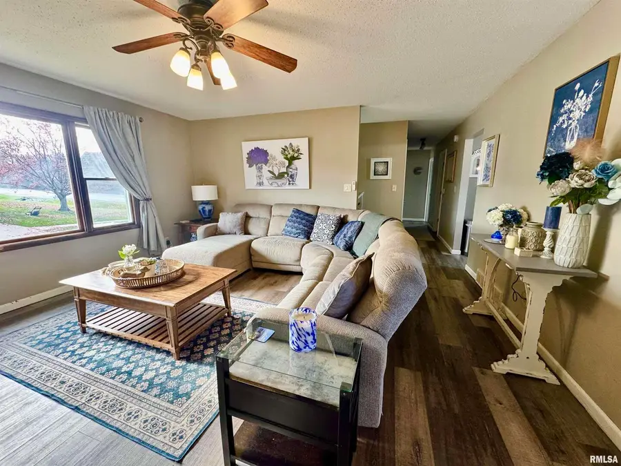 1805 85th Avenue W, Rock Island, IL 61201 - Image #2