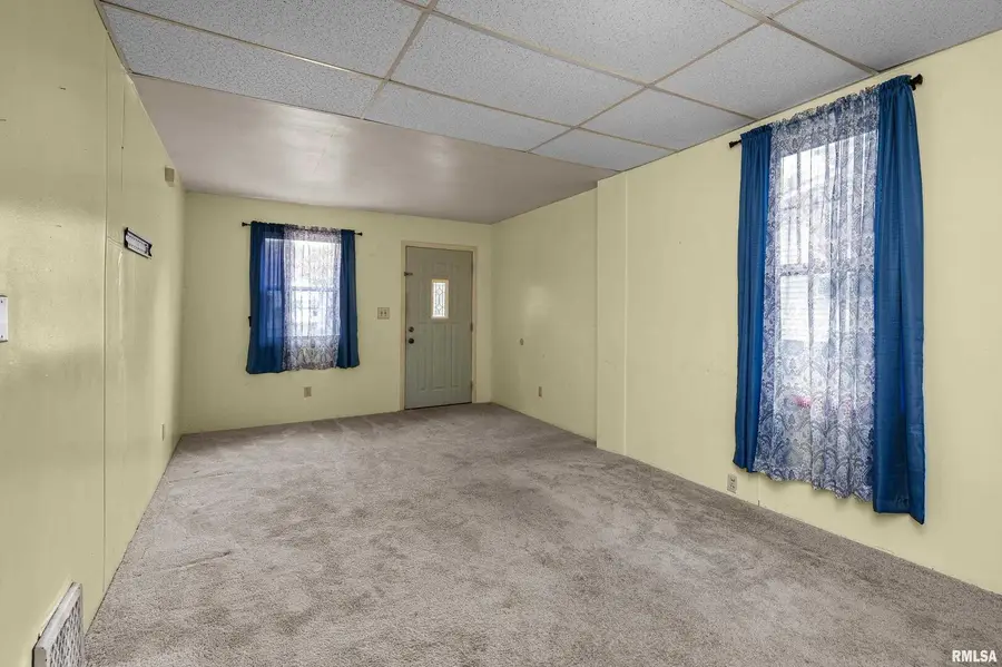 158 5th Street, Silvis, IL 61282 - Image #3