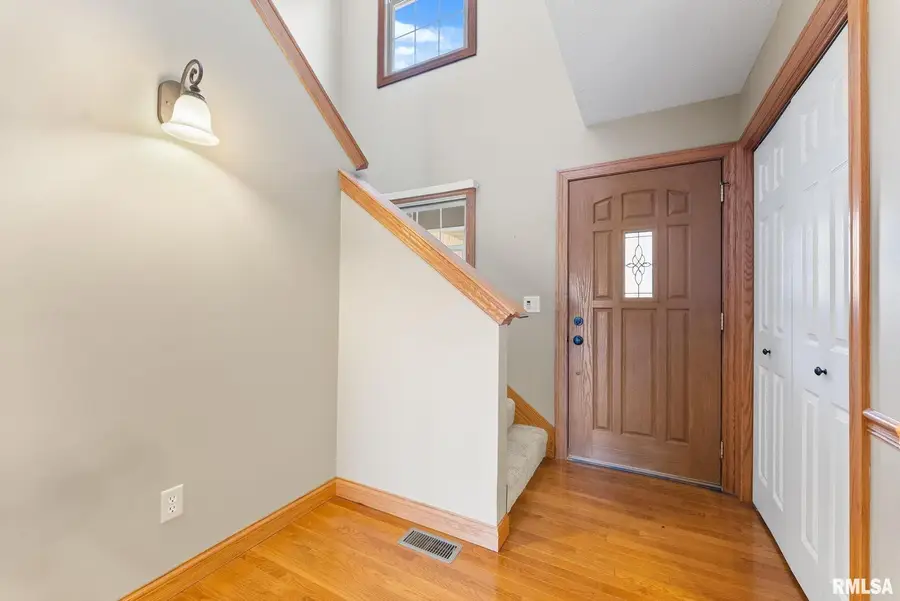 9933 123rd St Street, Davenport, IA 52804 - Image #2