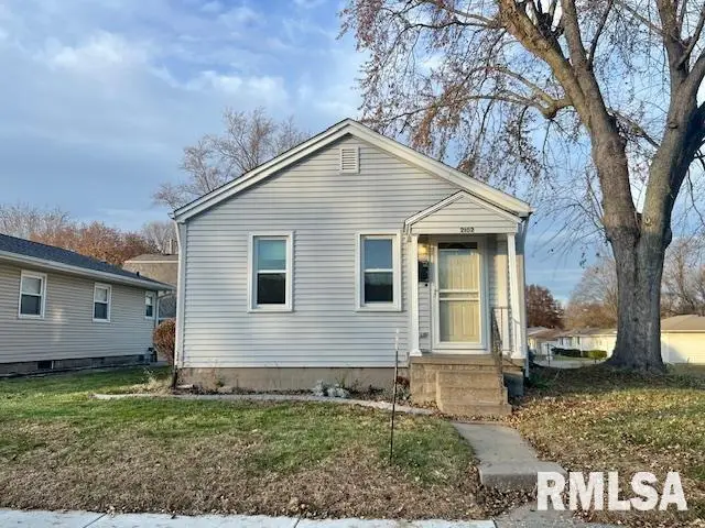 2102 W 17th Street, Davenport, IA 52804 - Image #1