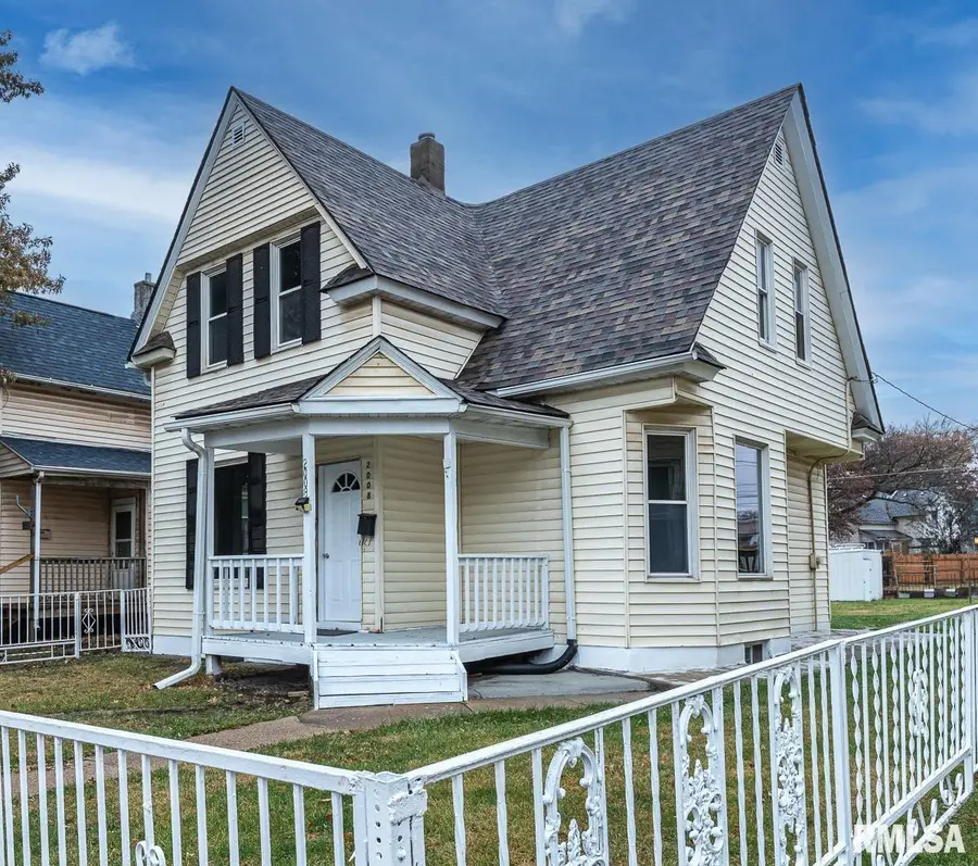 2008 Dixwell Street, Davenport, IA 52802 - Image #2