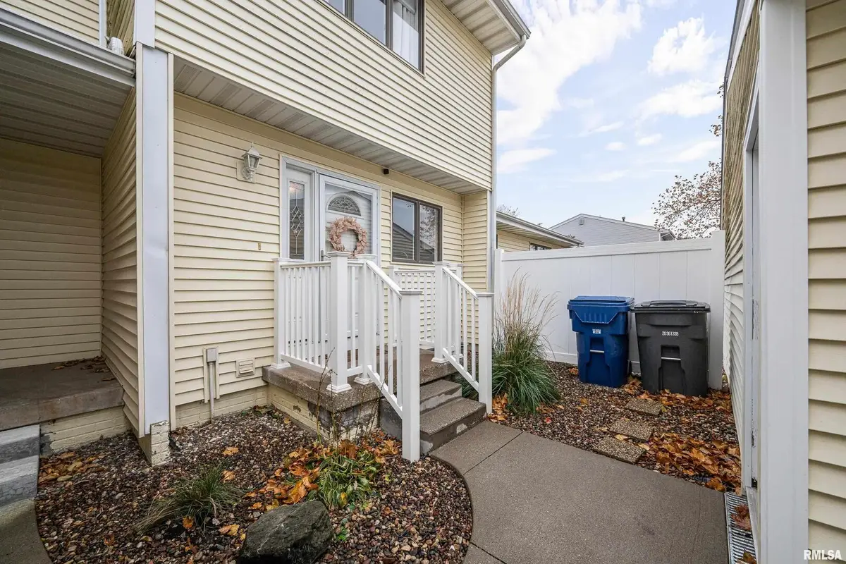 3161 Willowwood Drive, Bettendorf, IA 52722 - Image #1