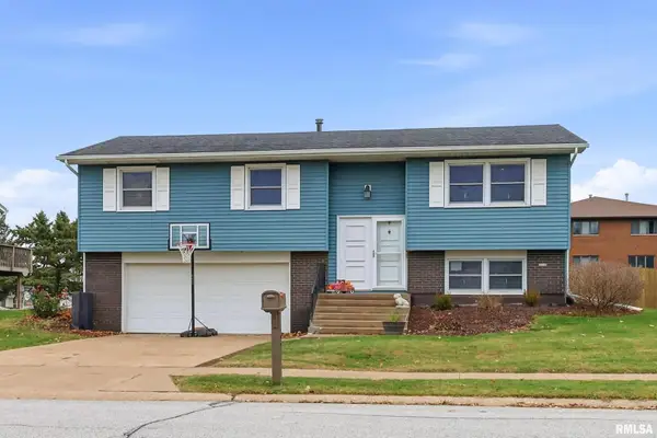 3309 Winston Drive, Bettendorf, IA 52722