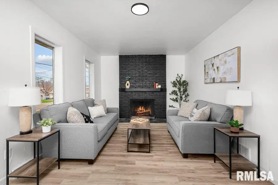 242 12th Street, Rapids City, IL 61278 - Image #3