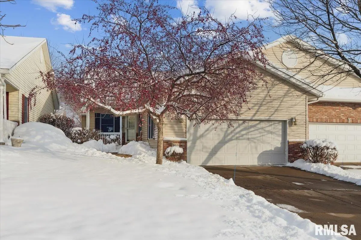 707 Wells Fargo Trail, Le Claire, IA 52753 - Image #1