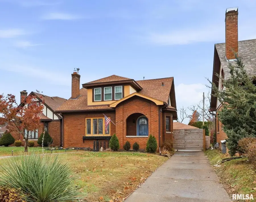 2911 21st Avenue, Rock Island, IL 61201 - Image #2