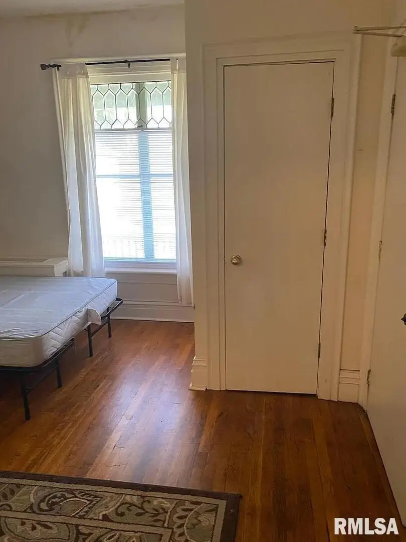 415 E 7th Street, Davenport, IA 52803 - Image #2