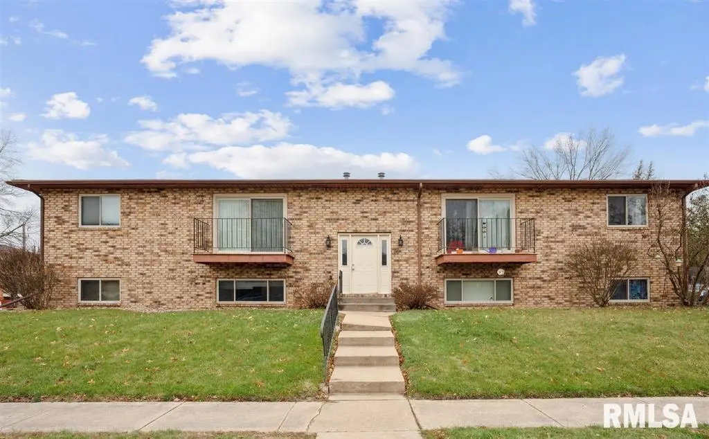 310 30th Avenue Court #7, Moline, IL 61265 - Image #1