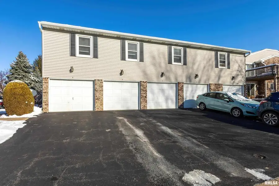 2418 E 51st Street #A, Davenport, IA 52807 - Image #2