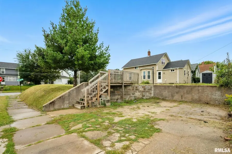 421 16th Avenue, Moline, IL 61265 - Image #2
