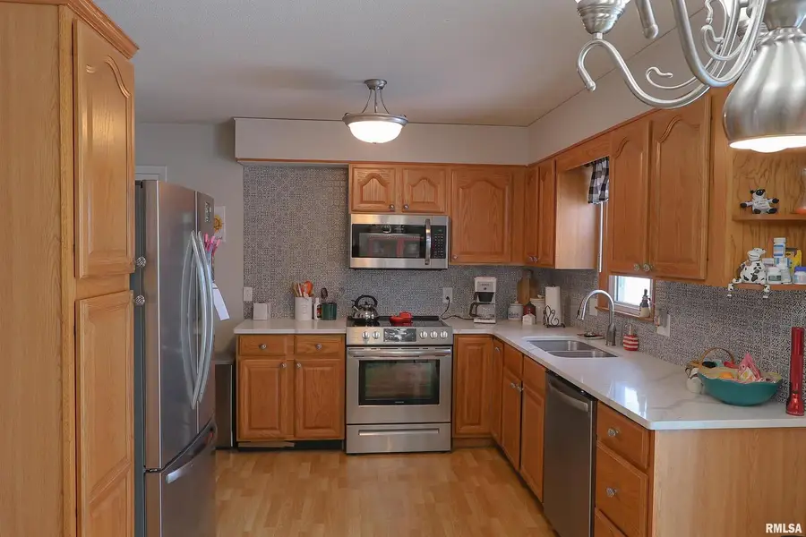 1603 Gary Grove, Quincy, IL 62305 - Image #3