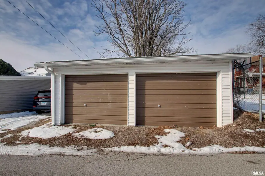 1031 S 12th Street, Quincy, IL 62301 - Image #2
