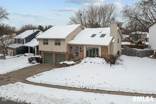 4545 Aspen Hills Circle, Bettendorf, IA 52722