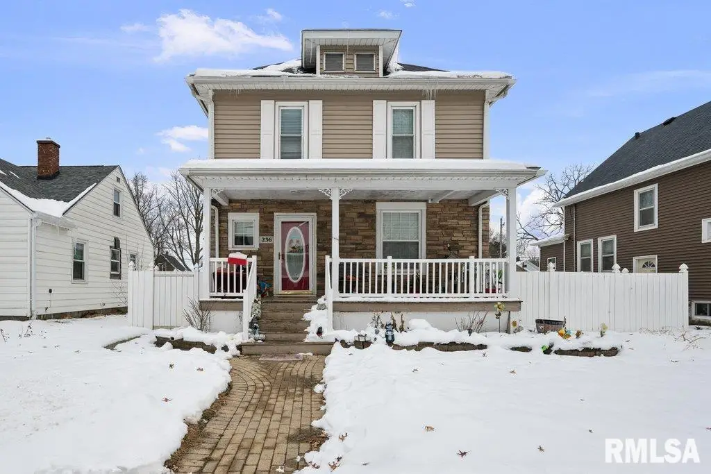 236 43rd Street, Moline, IL 61265-1930 - Image #1