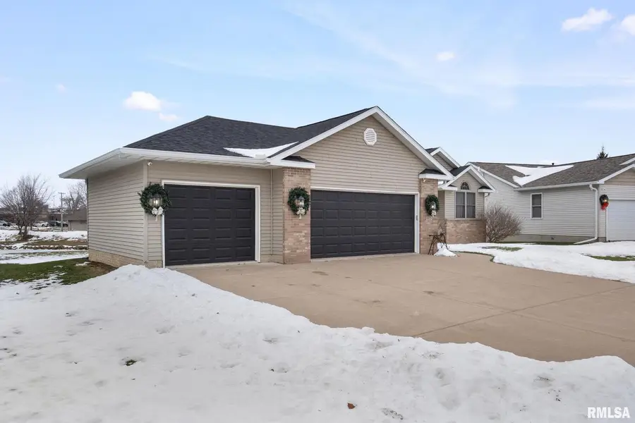 973 17th Avenue, Silvis, IL 61282 - Image #3