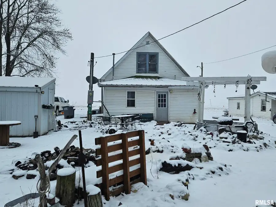 201 E May Street, Joy, IL 61260 - #2