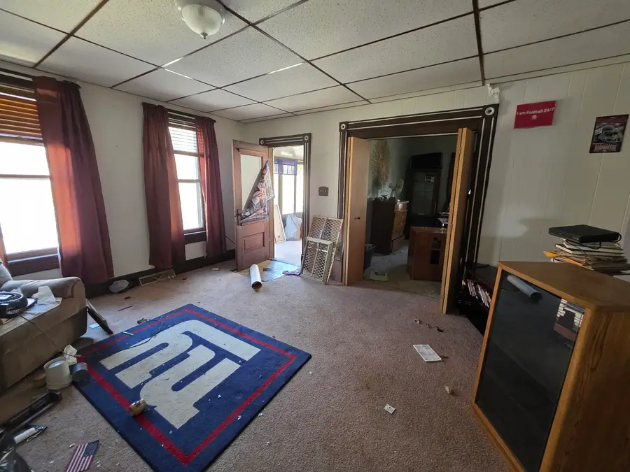 533 6th Avenue N, Clinton, IA 52732 - #3