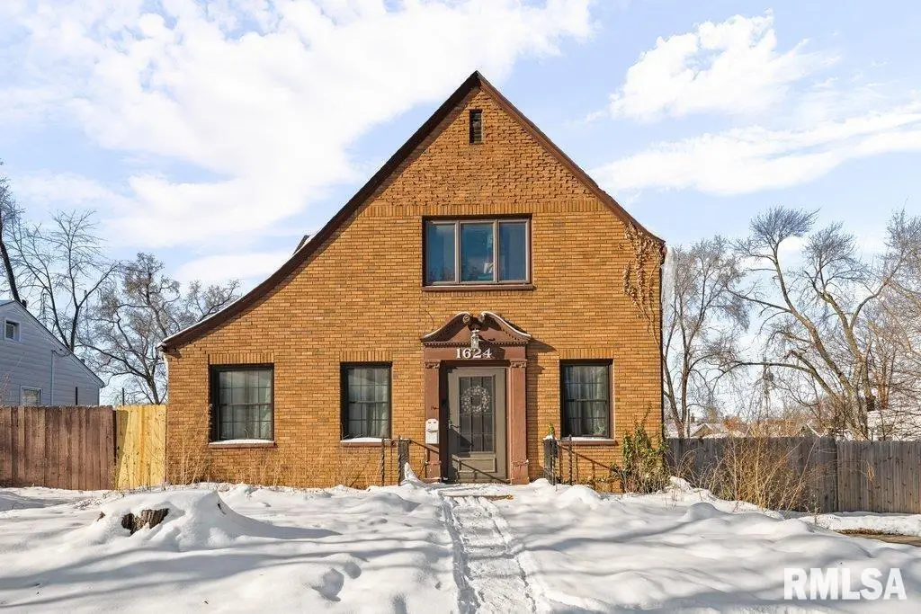 1624 14 1/2 Street, Rock Island, IL 61201 - #1