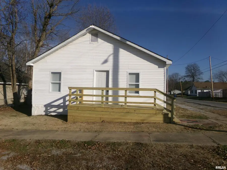 402 N Cochran Street, West Frankfort, IL 62896 - #2