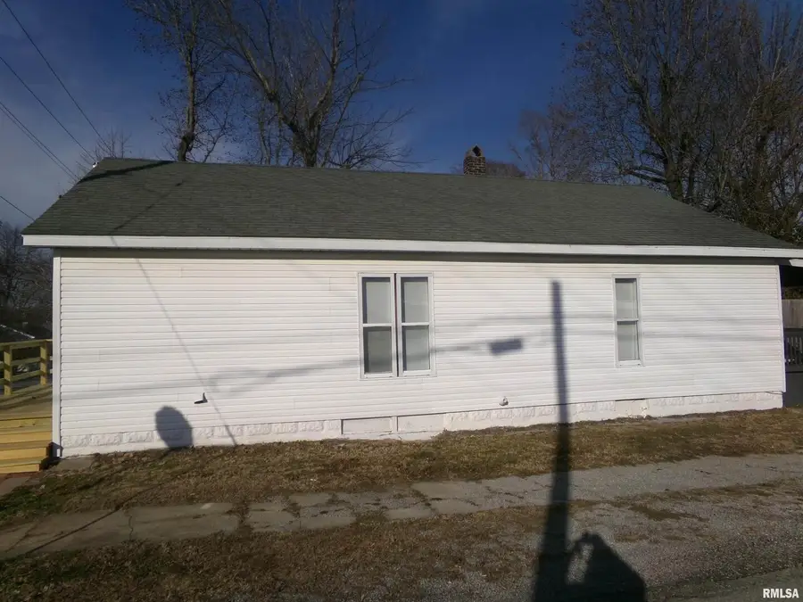 402 N Cochran Street, West Frankfort, IL 62896 - #3