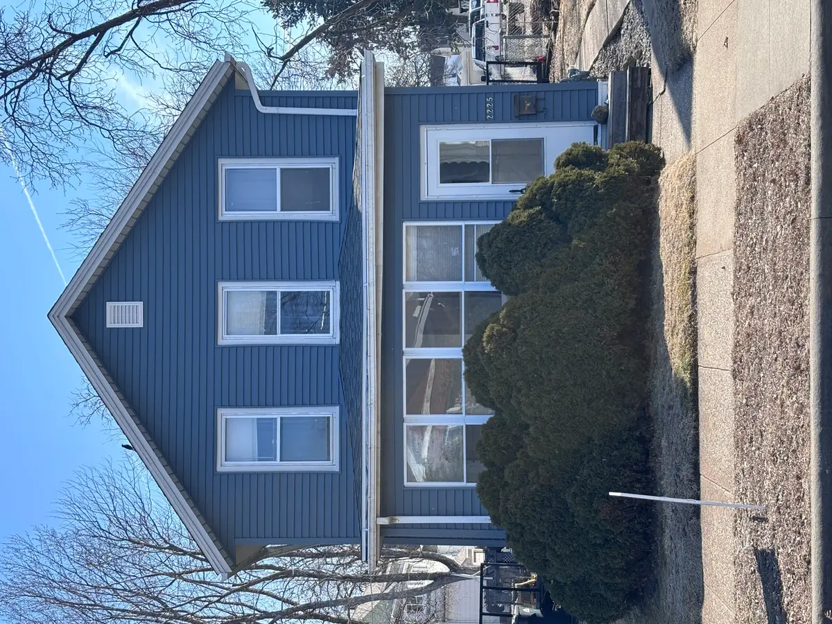 2225 Pershing Boulevard, Clinton, IA 52732 - #1