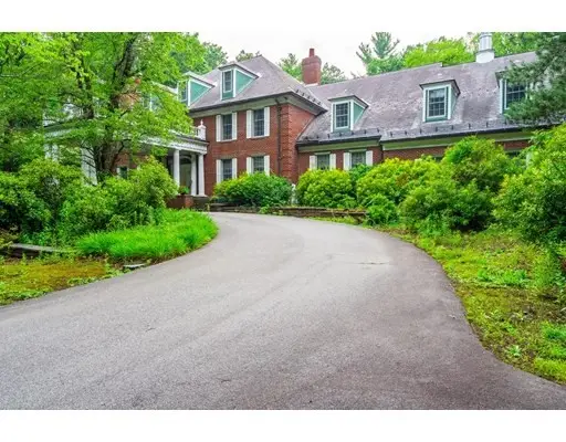 34 Bridle Path Way, Tyngsboro, MA 01879 - #1