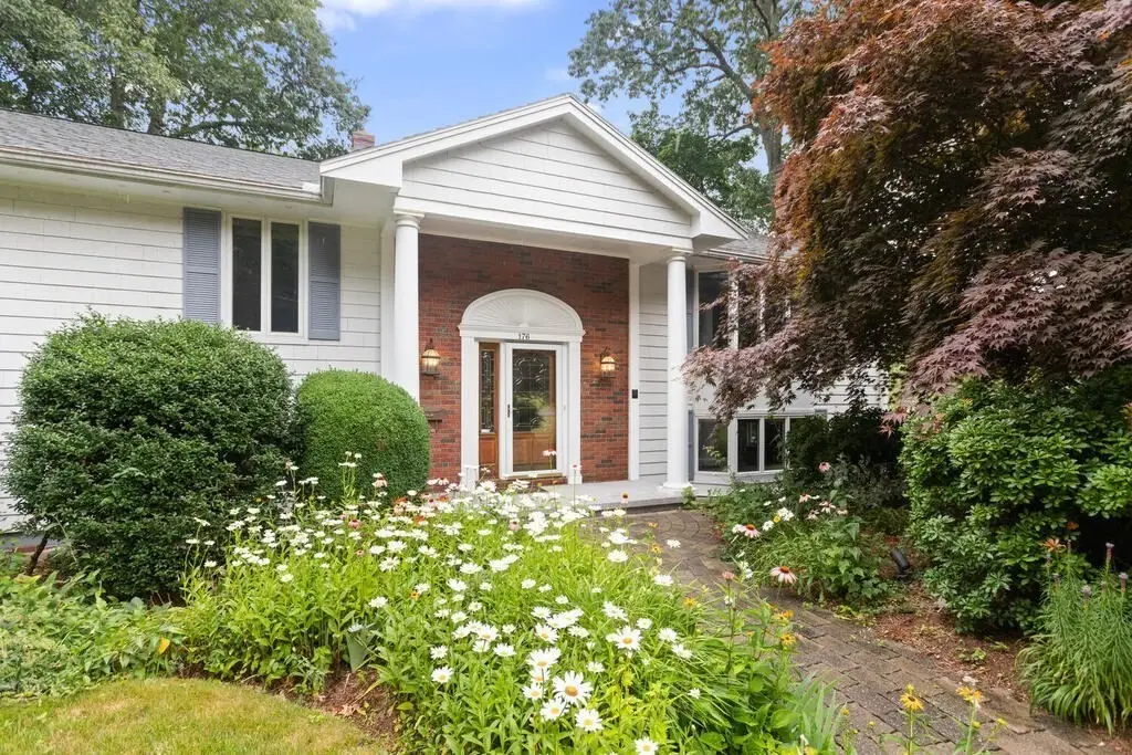 176 Starr Ave, Lowell, MA 01852 - Image #1