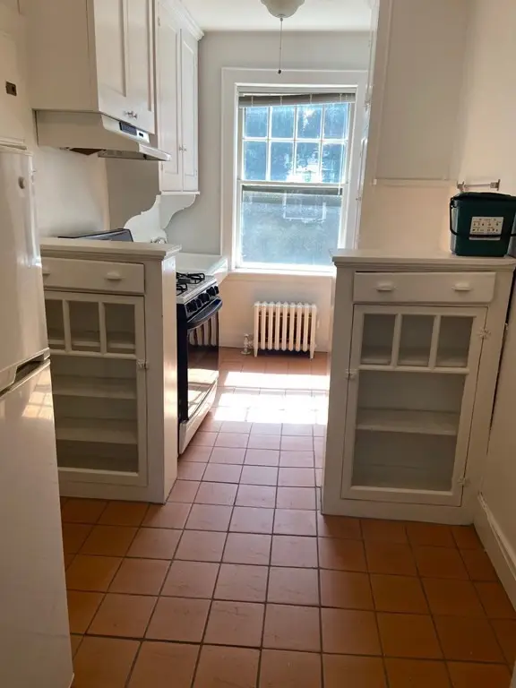 22 Concord Avenue #11, Cambridge, MA 02138 - #3