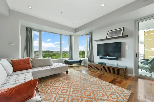 10 Nouvelle Way #T 823, Natick, MA 01760