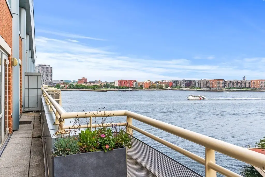 3 Battery Wharf #3606, Boston, MA 02109 - Image #1