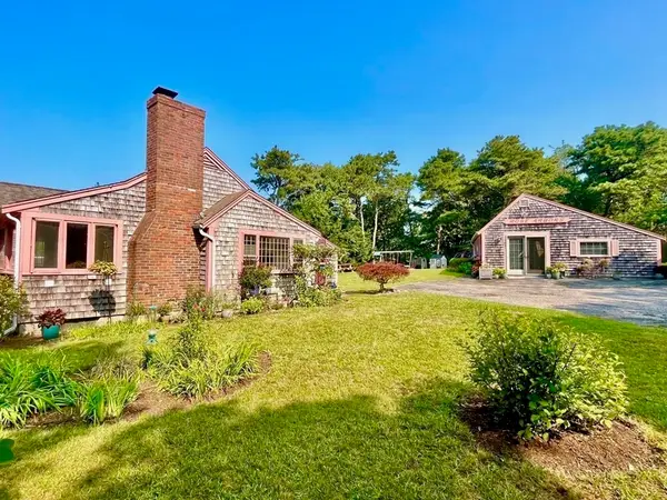 1842 Main St, Chatham, MA 02633
