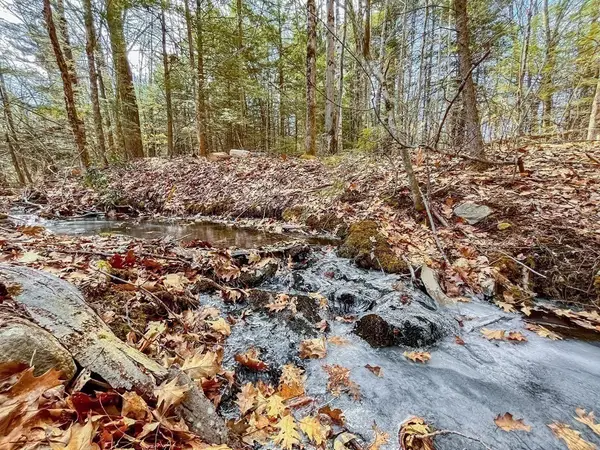 5 Cronk Rd, Sandisfield, MA 01255