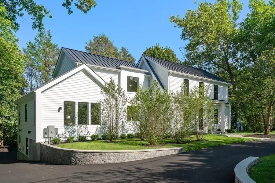 20 Old Farm Rd, Newton, MA 02459 - Image #3