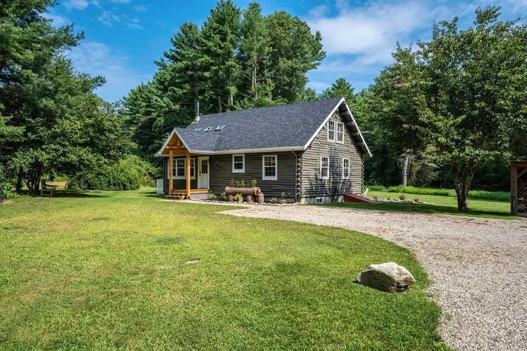 1406 North Hixville Road, Dartmouth, MA 02747 - Image #1