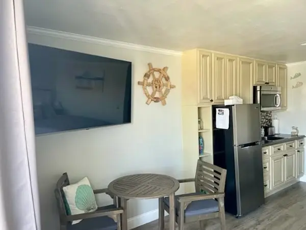 550 Winnacunnet Rd #212, Hampton, NH 03842 - Image #2