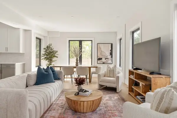 8 Poplar Road #B, Cambridge, MA 02138