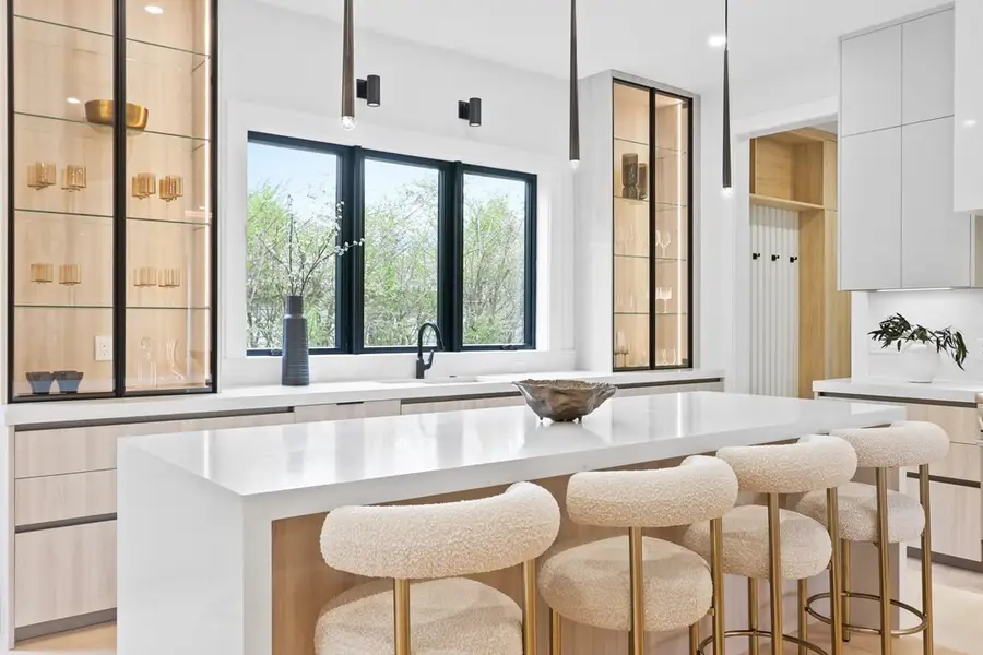 7 Hay Road, Newton, MA 02459 - Image #3