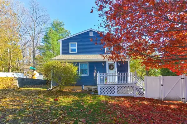 17 East St, Middleton, MA 01949