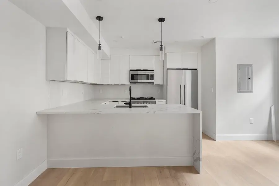 95 Thorndike Street #C, Cambridge, MA 02141 - Image #2