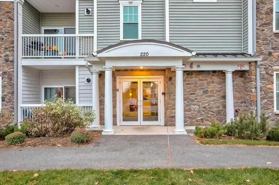 220 Martins Landing #310, North Reading, MA 01864 - Image #3