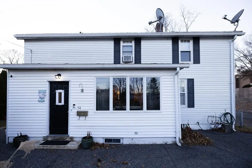 54 Plainfield Ave, Shrewsbury, MA 01545 - Image #1