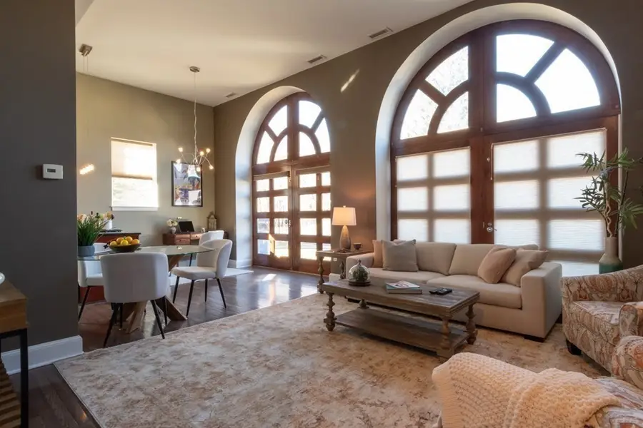 182 Walnut Street #1, Wellesley, MA 02481 - Image #3